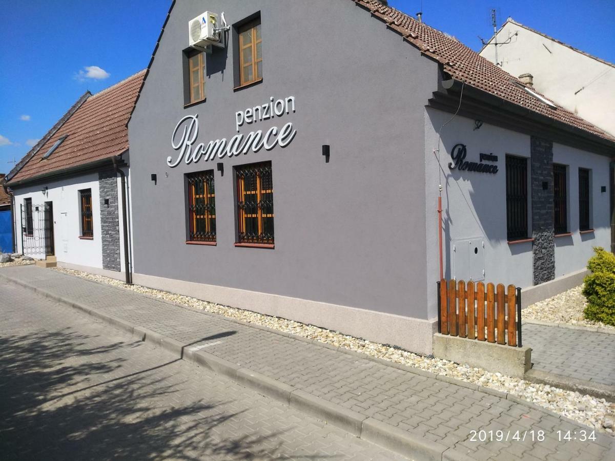 Penzion Romance Břeclav Екстериор снимка